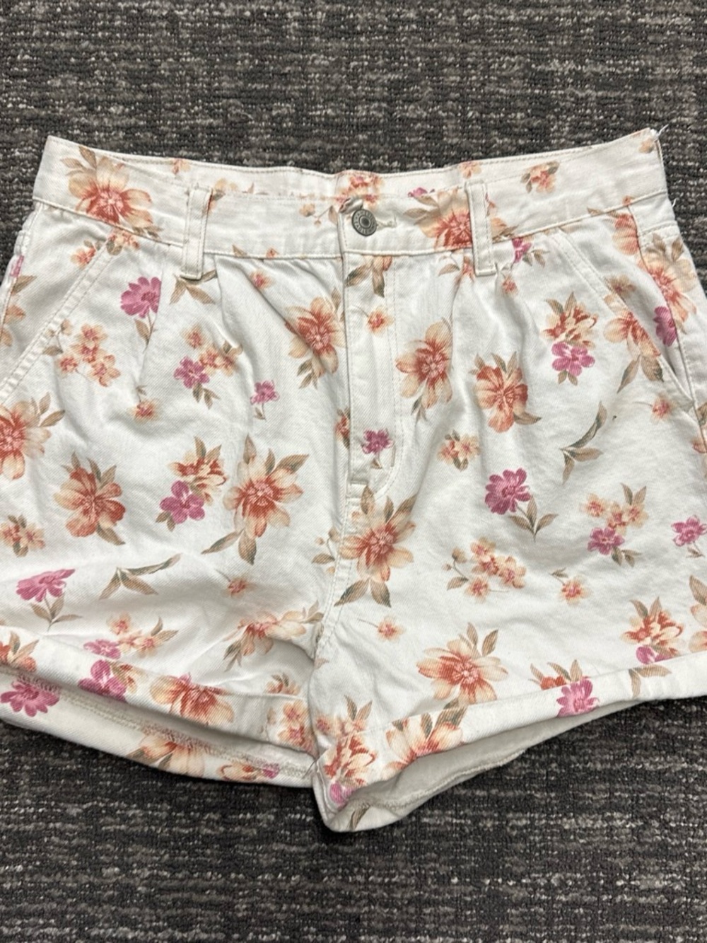 High-Waist Women’s American EagleShorts -White with Pink & Peach Flowers size 10
